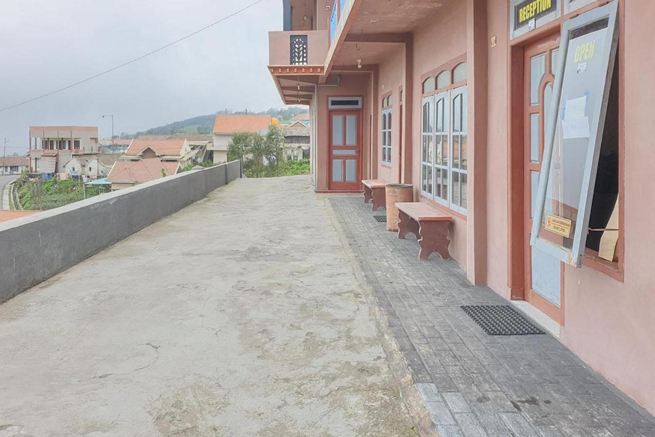 Tengger Indah Bromo Homestay At Desa Wisata Bromo Mitra Reddoorz Probolinggo Extérieur photo